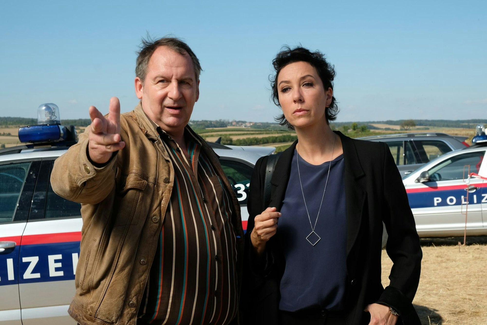 Als Peter Höllerer in „Kommissar Rex“ ermittelte er fünf Staffeln lang, seit 2008 ist er in der Krimiserie „Schnell ermittelt“ (Bild) an der Seite von Ursula Strauss zu sehen. (Bild: BR/ORF/Petro Domenigg)