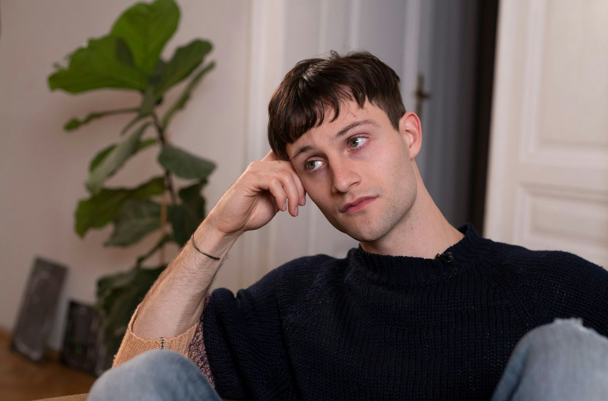 Auch heute arbeitet Nick Romeo Reimann noch als Schauspieler. Auf seine Zeit bei den „Wilden Kerlen“ blickt er mit gemischten Gefühlen zurück. (Bild: NDR / Maurice Weiss / Ostkreuz)