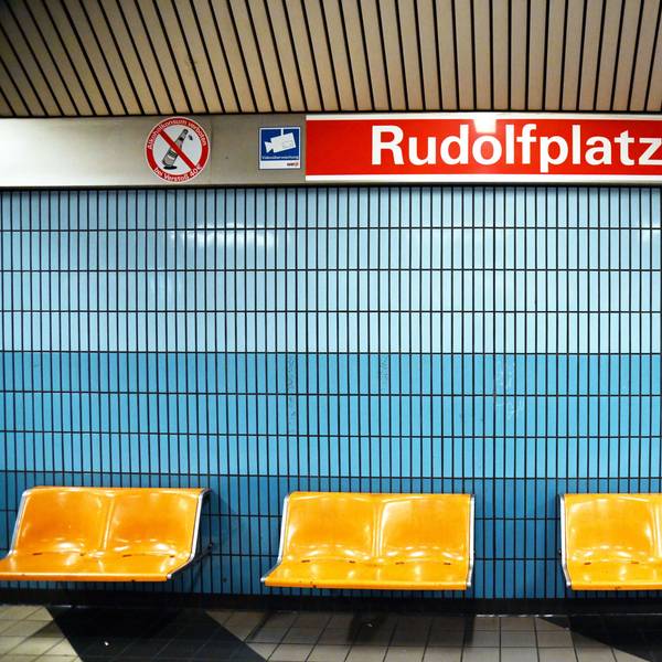 Für etwa vier Wochen testet die KVB die Wirkung von Musik an zwei Haltestellen. (Archivbild)