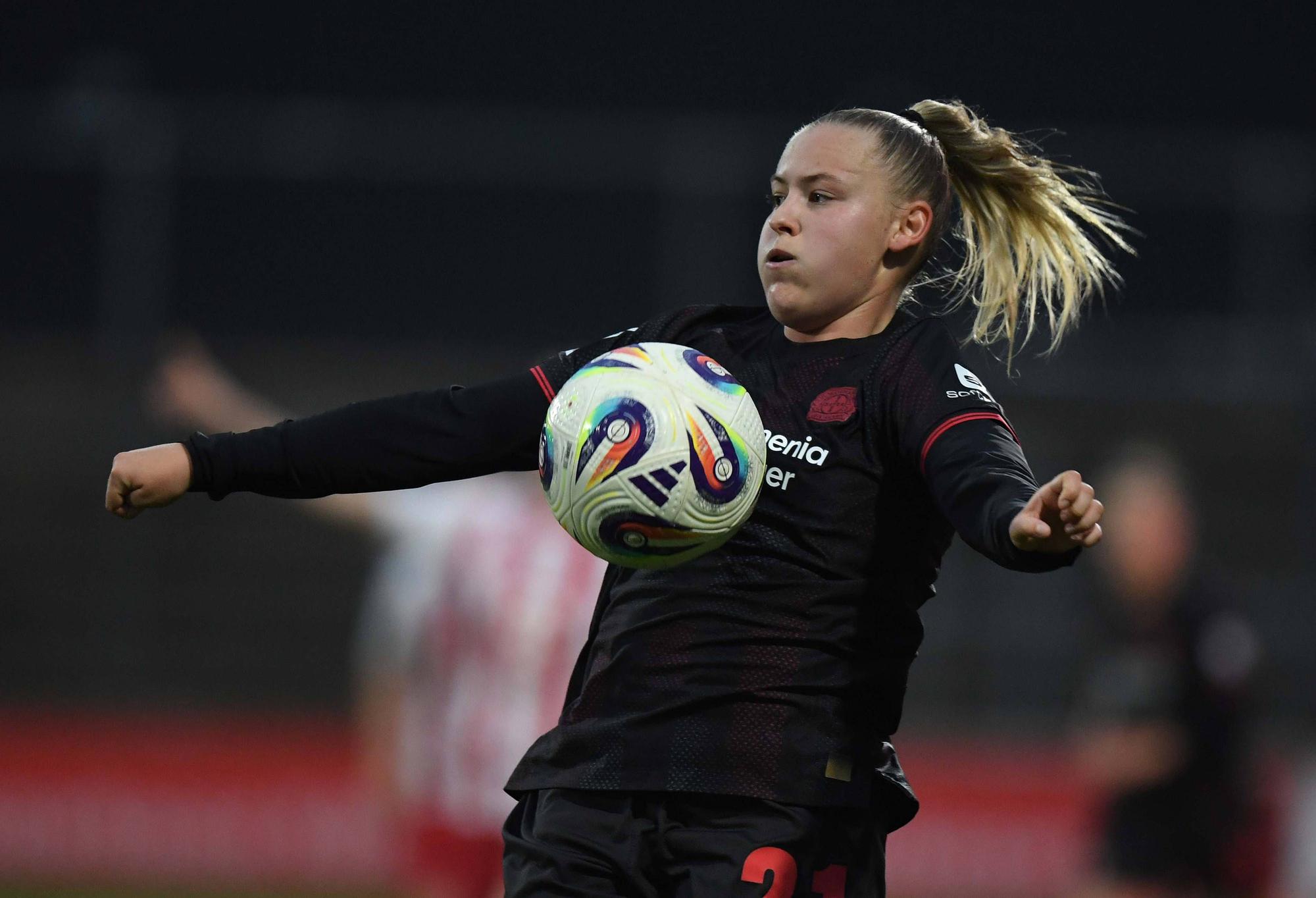 Vanessa Fudalla spielt für die Bayer-04-Frauen