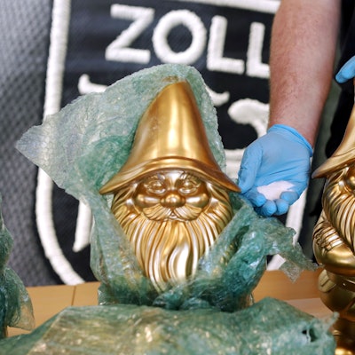 Gartenzwerge, in denen Ketamin versteckt war