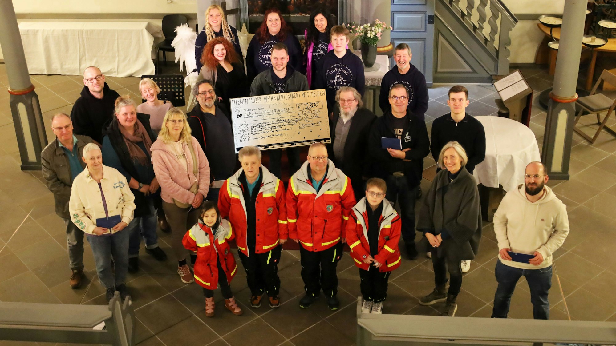 Beim Sternenzauber Witzhelden 2025 sind 2800 Euro an Spenden zusammengekommen.