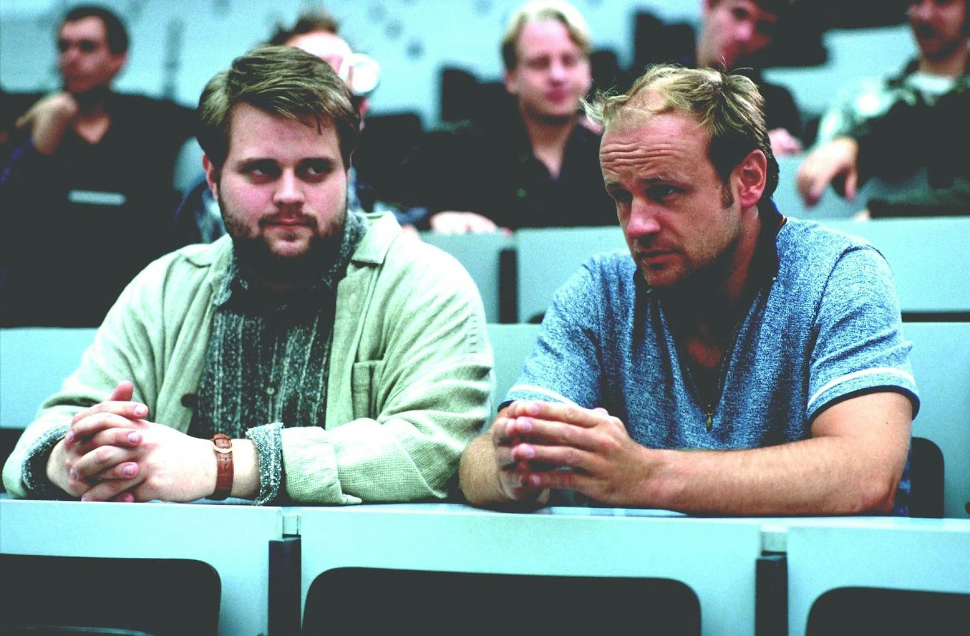 In „Das Experiment“ spielteh Antoine Monot (links) unter anderem an der Seite von Oliver Stokowski (Bild). (Bild: Senator Film)