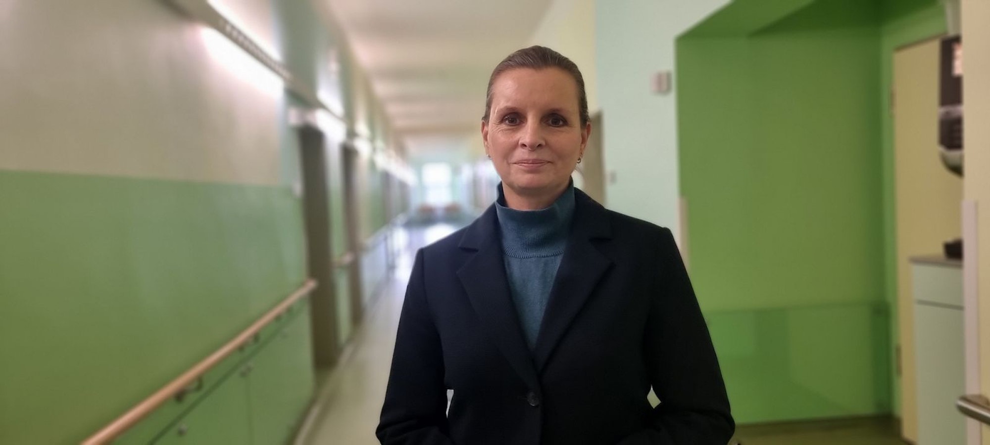 Katja Thielemann muss als Geschäftführerin eines Verbundes von drei Kliniken die Krankenhausreform umsetzen. (Bild: ZDF/Nadja Kölling)