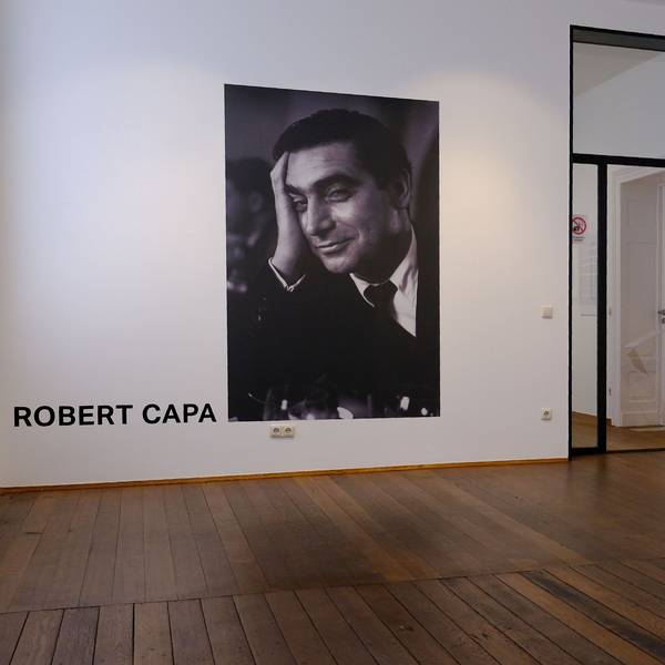 Ausstellungsraum des Fotografie-Forums der Städteregion Aachen in Monschau, hier: Robert-Capa-Ausstellung März 2026.