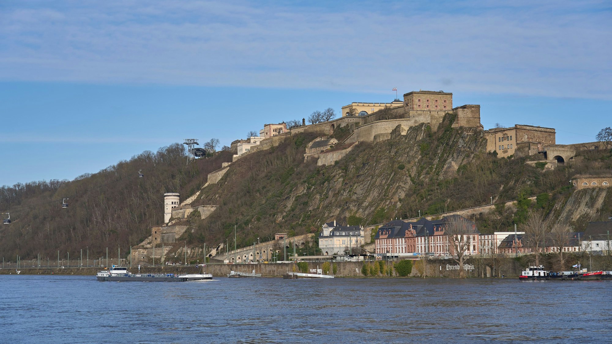 Die Festung Ehrenbreitstein ist eine seit dem 16. Jahrhundert bestehende, ursprünglich kurtrierische, später preußische Befestigungsanlage gegenüber der Moselmündung in Koblenz. (Symbolbild)