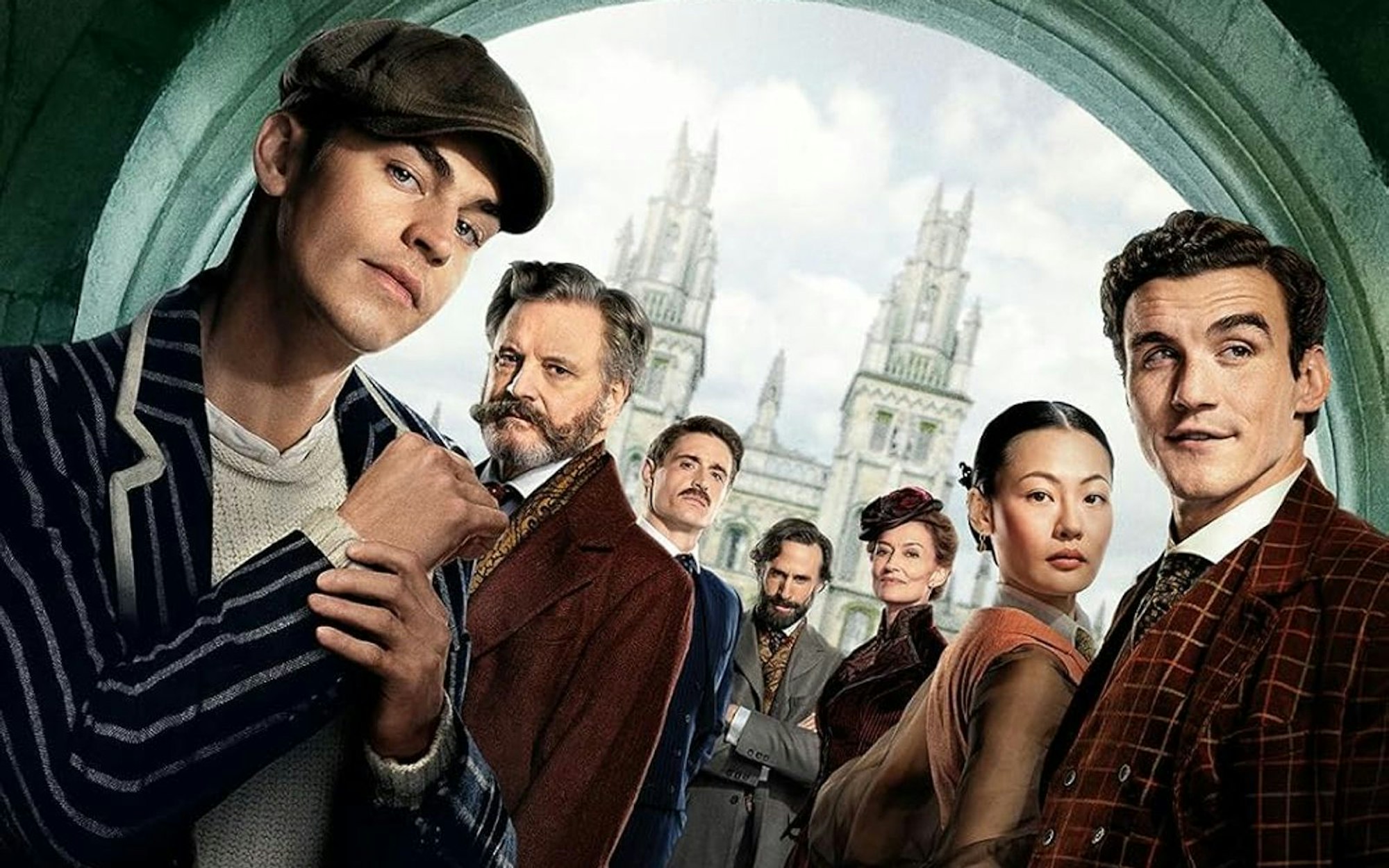 Hero Fiennes Tiffin (links) spielt die Titelrolle in „Young Sherlock“, einer Krimi-Action-Serie, deren erste Staffel von Guy Ritchie inszeniert wurde. (Bild: Amazon Content Services LLC)