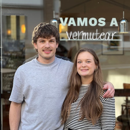 LInda und Tom Ruckes haben gerade die Vermut-Bar A Ver geöffnet.