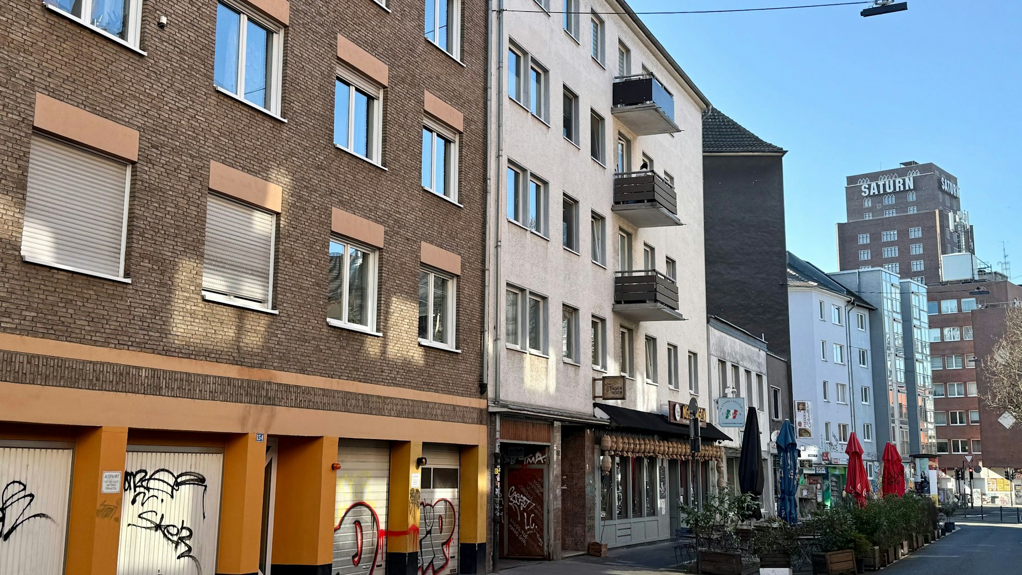 Wohn- und Geschäftshaus in der Kölner Maybachstraße