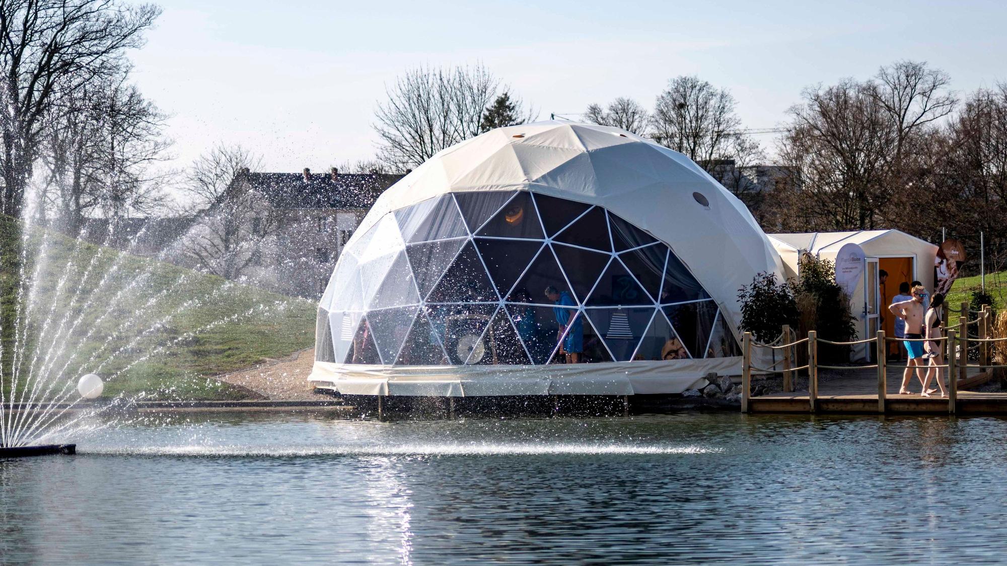 Das Bild zeigt den Mental Dome in der Therme.