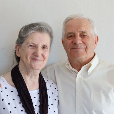 Seit 50 Jahren ein Ehepaar und heute stolze Eltern von vier Kindern: In Waldbröl-Hermesdorf feiern Iraida und Alexander Sonnenberg ihre goldene Hochzeit.