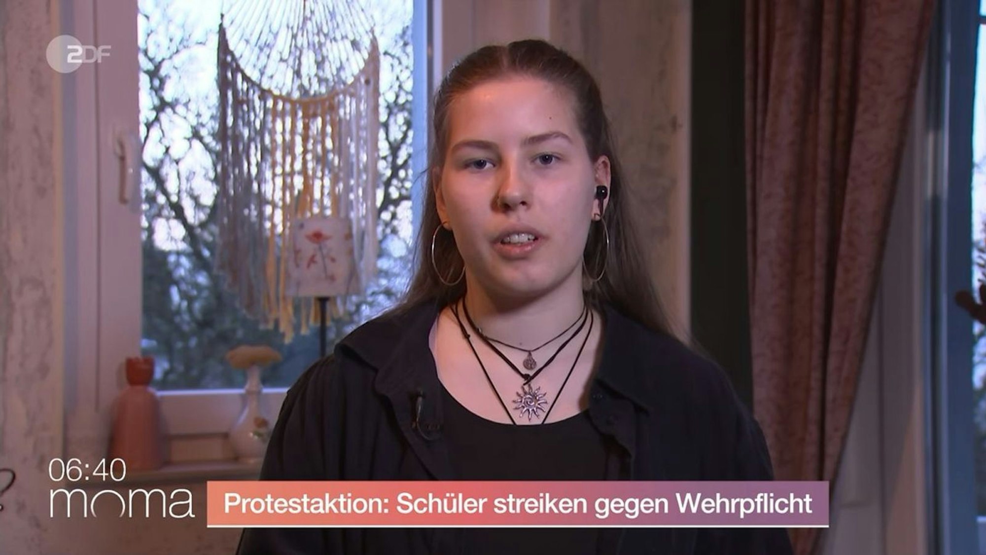 Die Generalsekretärin der Bundesschülerkonferenz, Amy Kirchoff, kritisierte im ZDF-“Morgenmagazin“, dass über den Kopf von Jugendlichen hinweg entschieden werde. (Bild: ZDF)