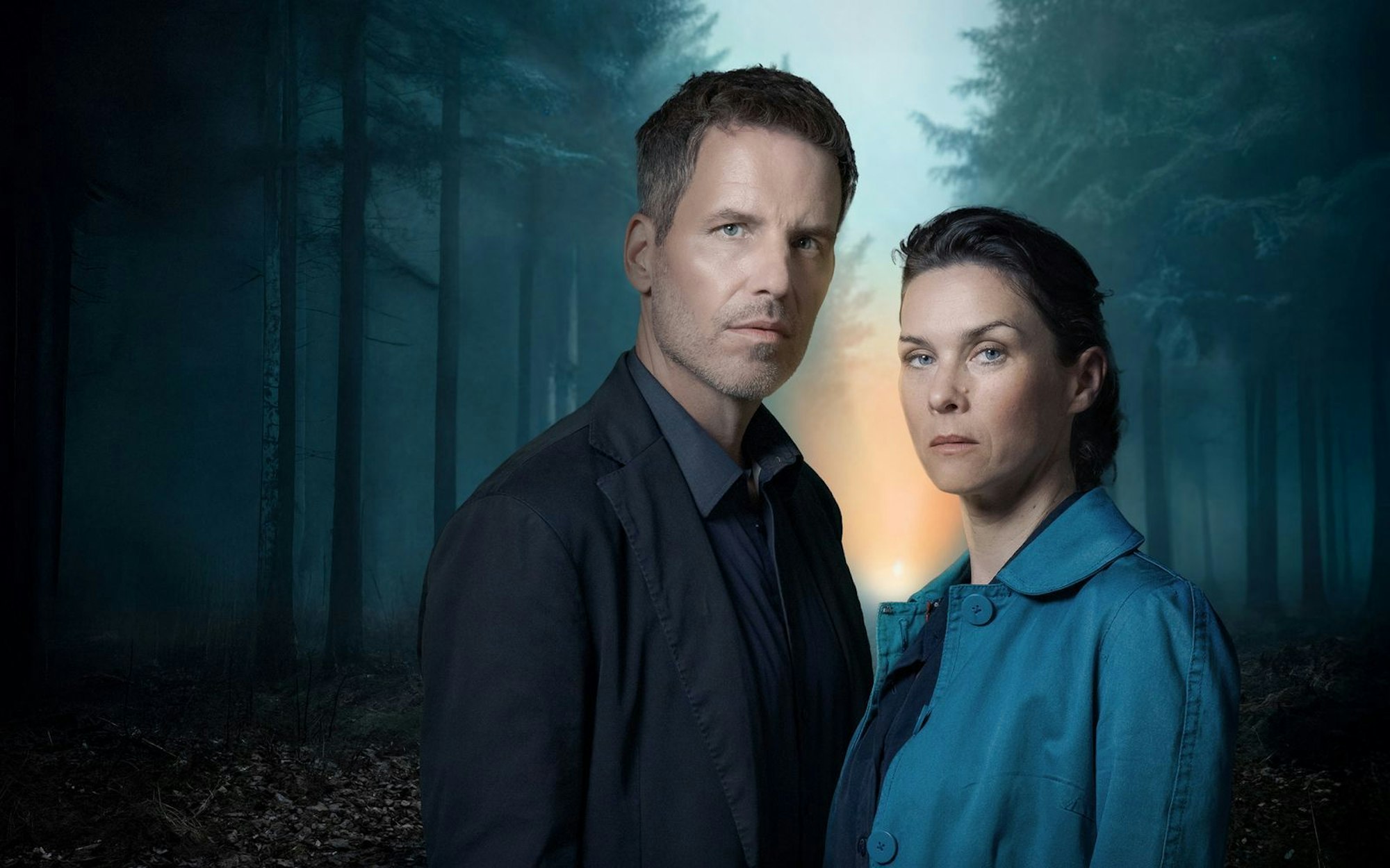 „In ewiger Freundschaft“ heißt der zuletzt gesendete ZDF-“Taunuskrimi“. Tim Bergmann spielt darin erstmals mit seiner neuen Partnerin Kathrin von Steinburg. (Bild: ZDF/Andrej Vasilenko)