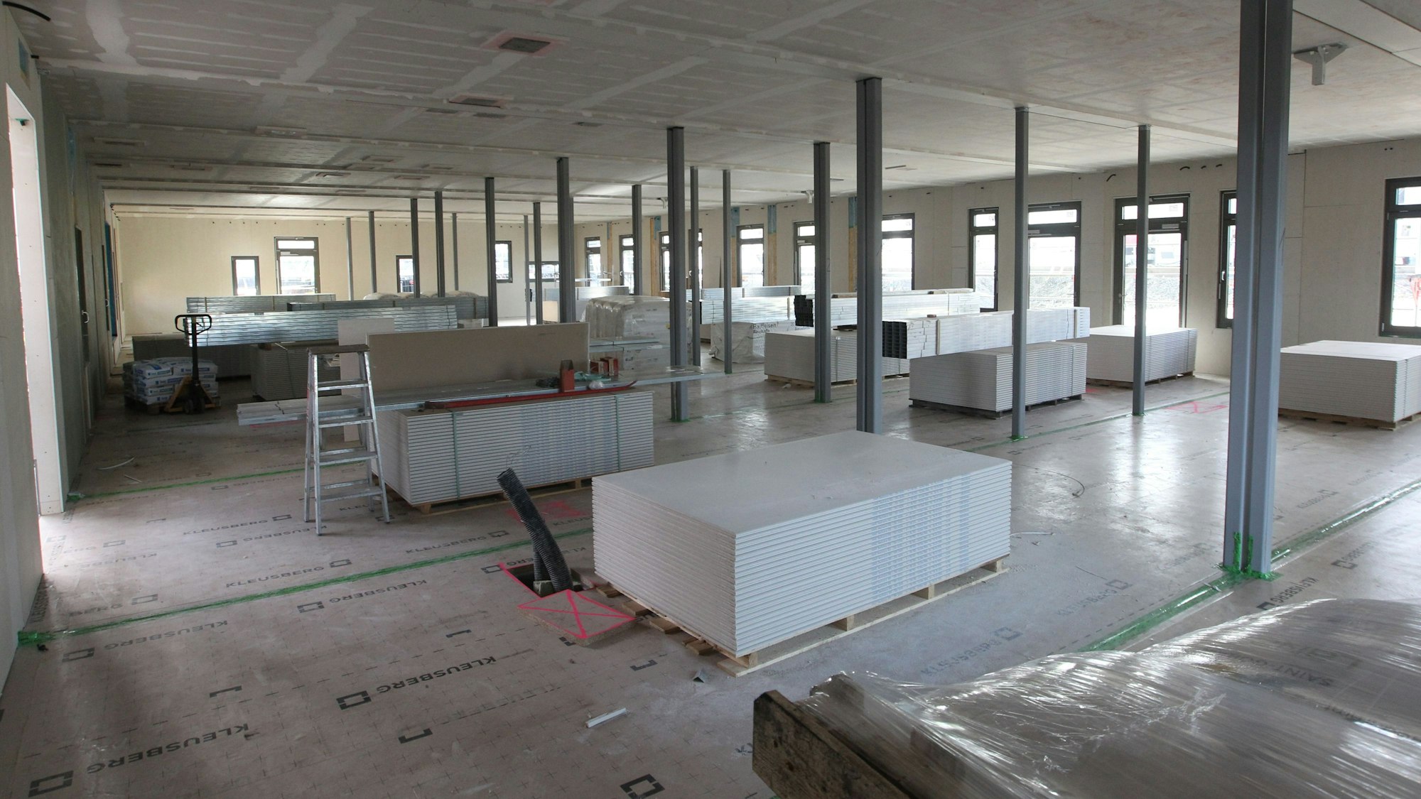 Innerhalb einer Woche sind die Module angeliefert und zusammengebaut worden.