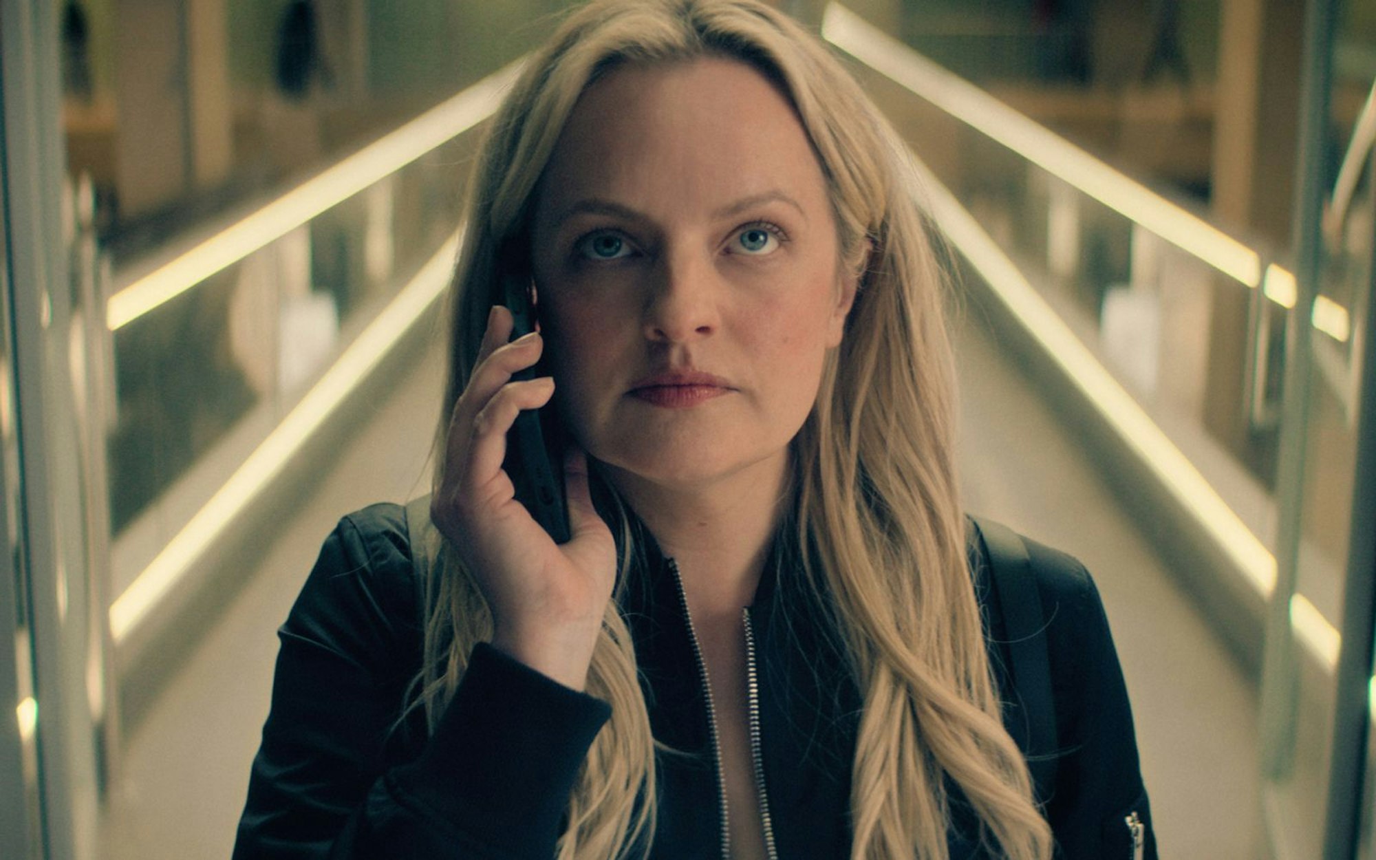 Imogen Salter (Elisabeth Moss) ist in der Miniserie „The Veil“ jene Art von Agentin, die man nicht zum Feind haben will: hochintelligent, schlagkräftig und zu Alleingängen neigend. (Bild: ZDF und Copyright 2024, FX. All Rights Reserved)