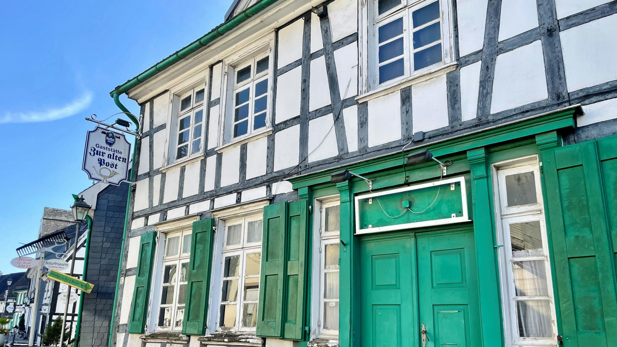 Das unter Denkmalschutz stehende Gebäude verfällt zusehens.