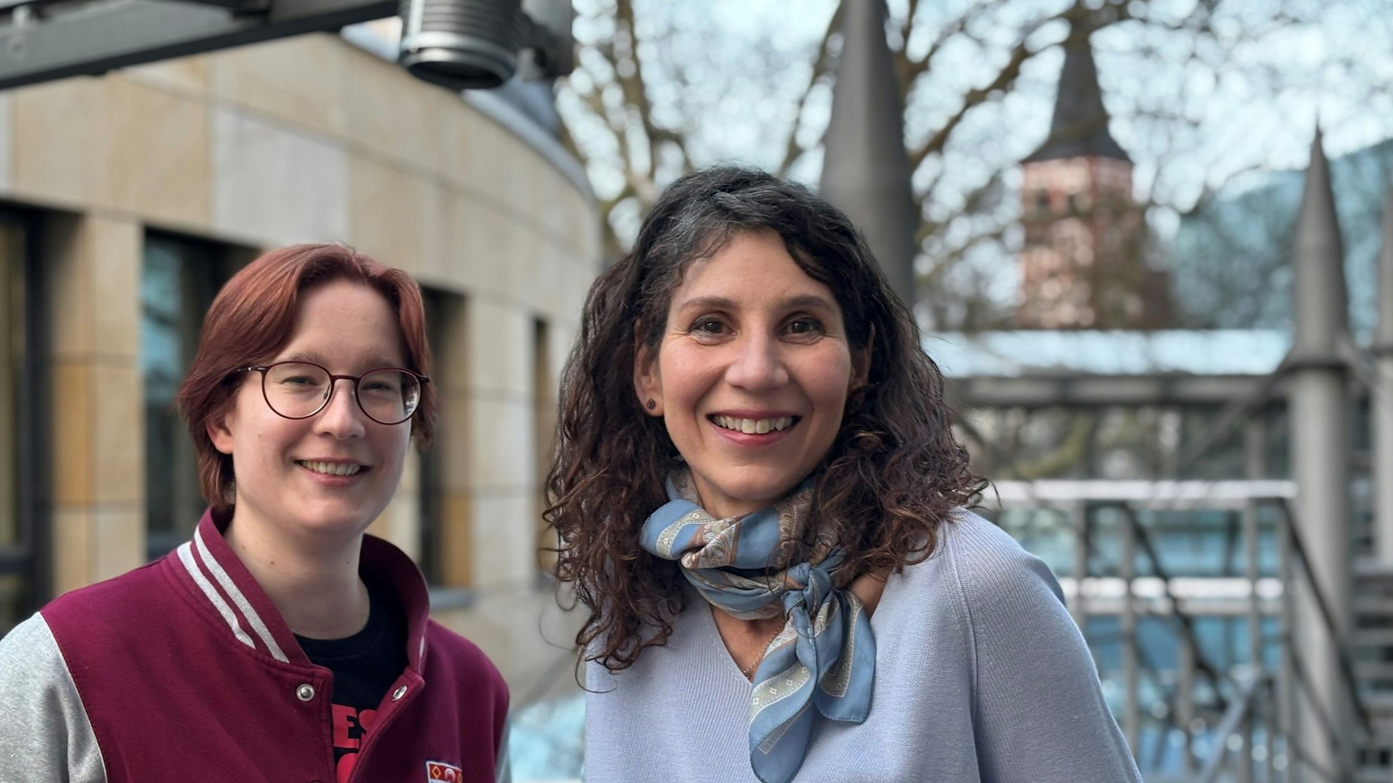Führen die Rhein-Sieg-Redaktion: Redaktionsleiterin Sandra Ebert (r.) und Stellvertreterin Anica Tischler.