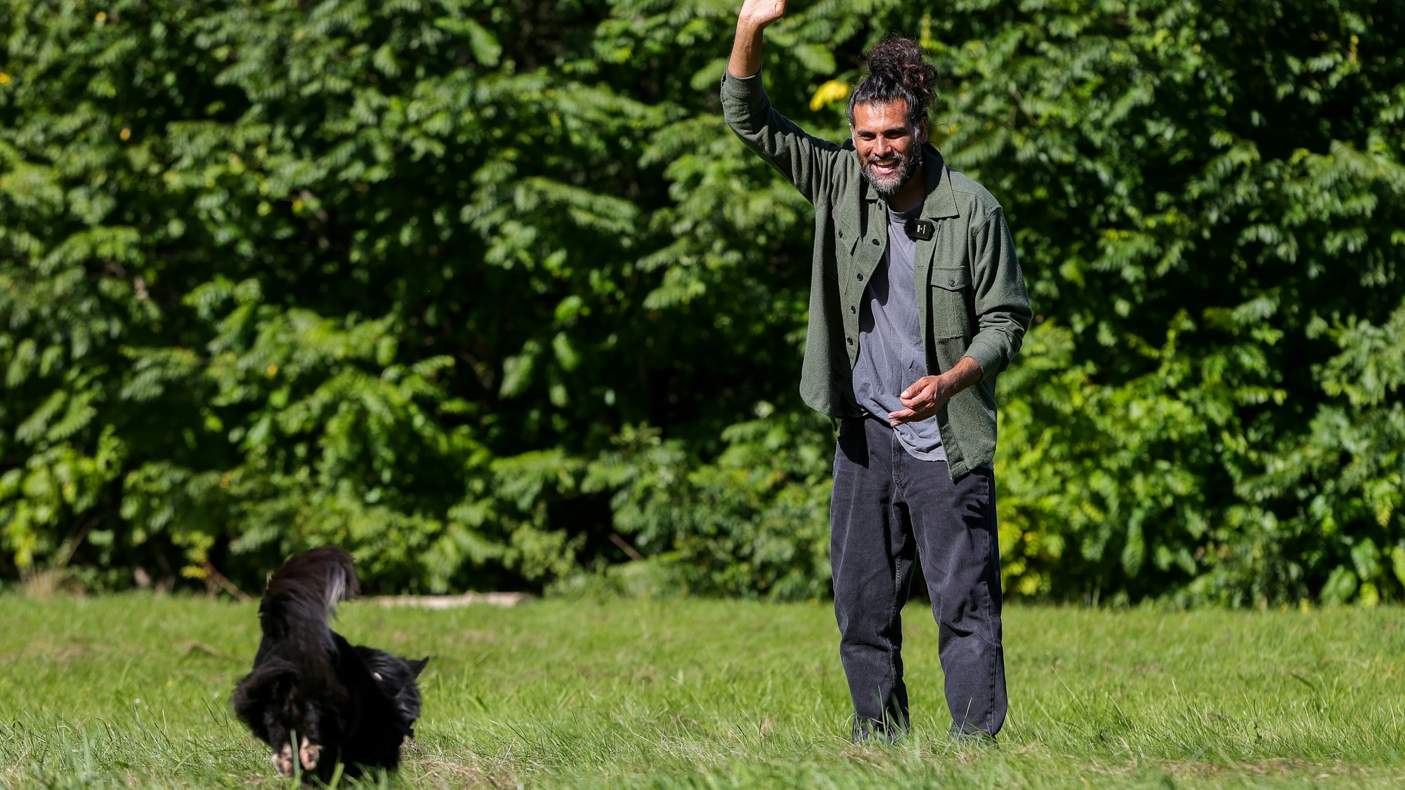 Hundeverhaltenstherapeut Masih Samin gibt Verhaltensratschläge für den Umgang mit Hunden.