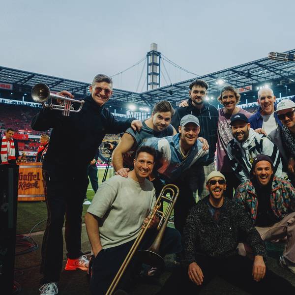Die Band Querbeat spielt 2027 ein Konzert im Rhein-Energie-Stadion.