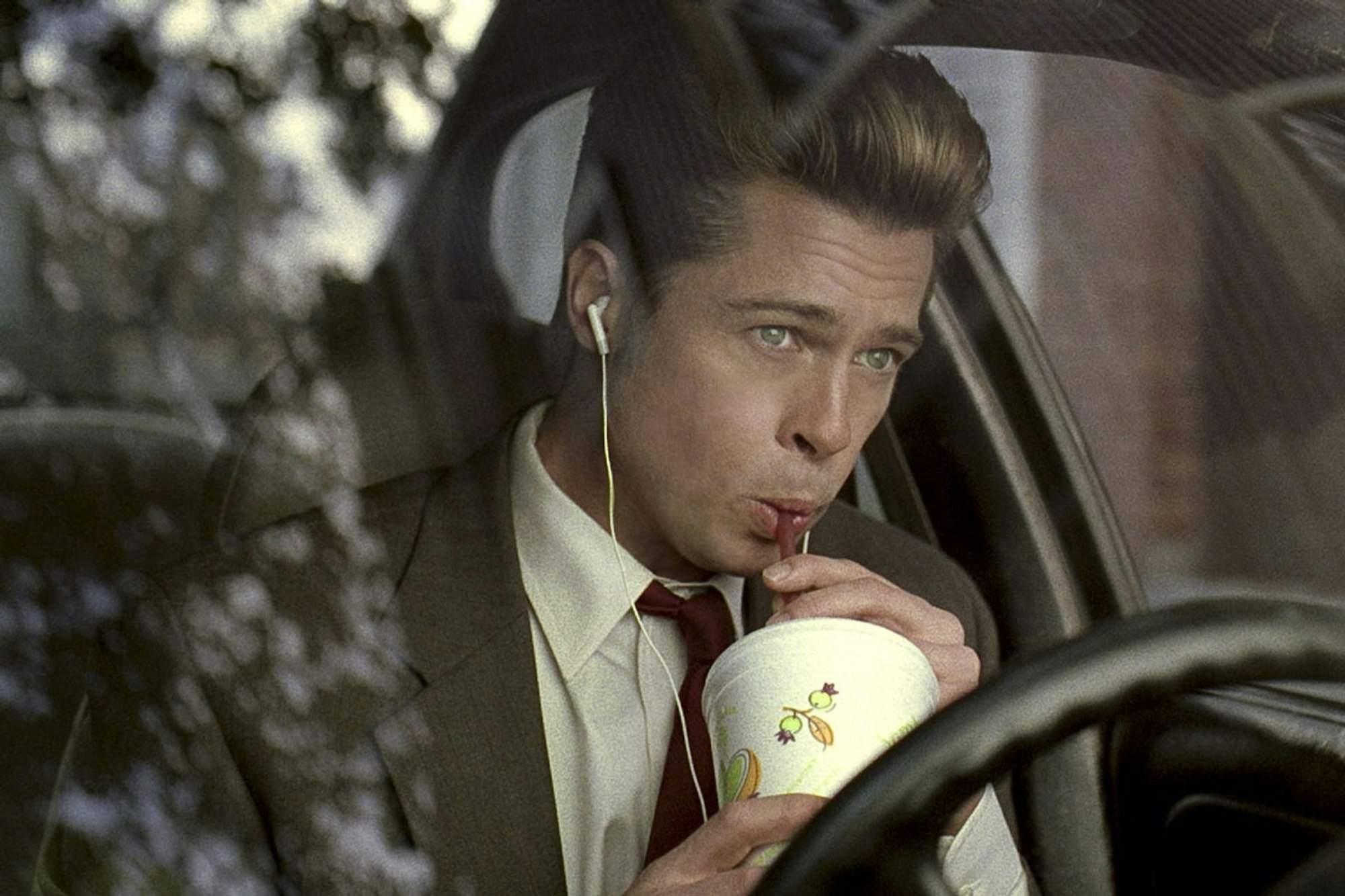 In „Burn After Reading - Wer verbrennt sich hier die Finger?“ (2008) geben sich Stars wie Brad Pitt (Bild), George Clooney und John Malkovich die Klinke in die Hand. (Bild: TOBIS Film)