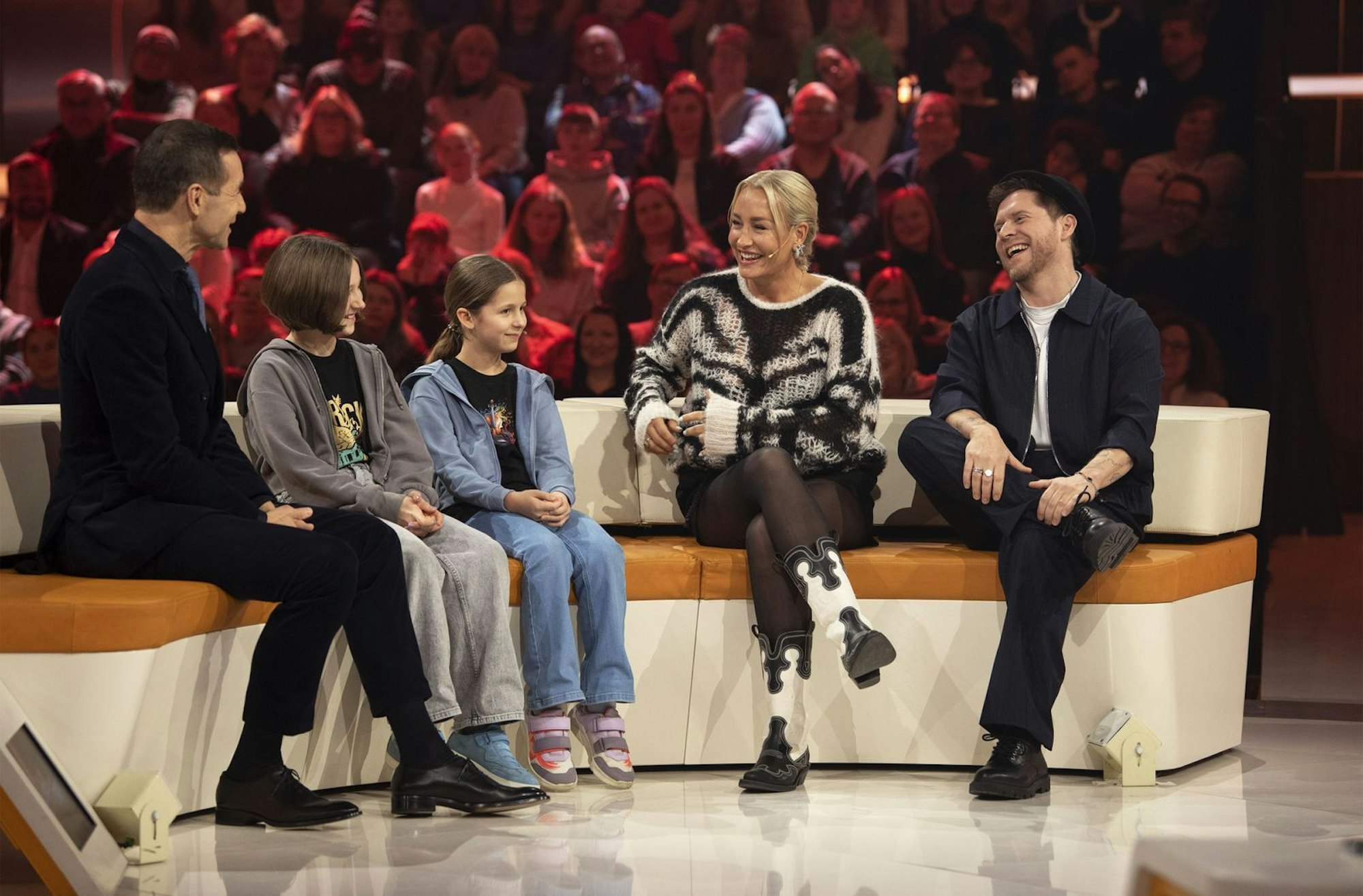 Ebenso präsentieren Sarah Connor und Johannes Oerding erstmals ihr neues Duett „Märchen aus Hollywood“. (Bild: NDR / Thorsten Jander)