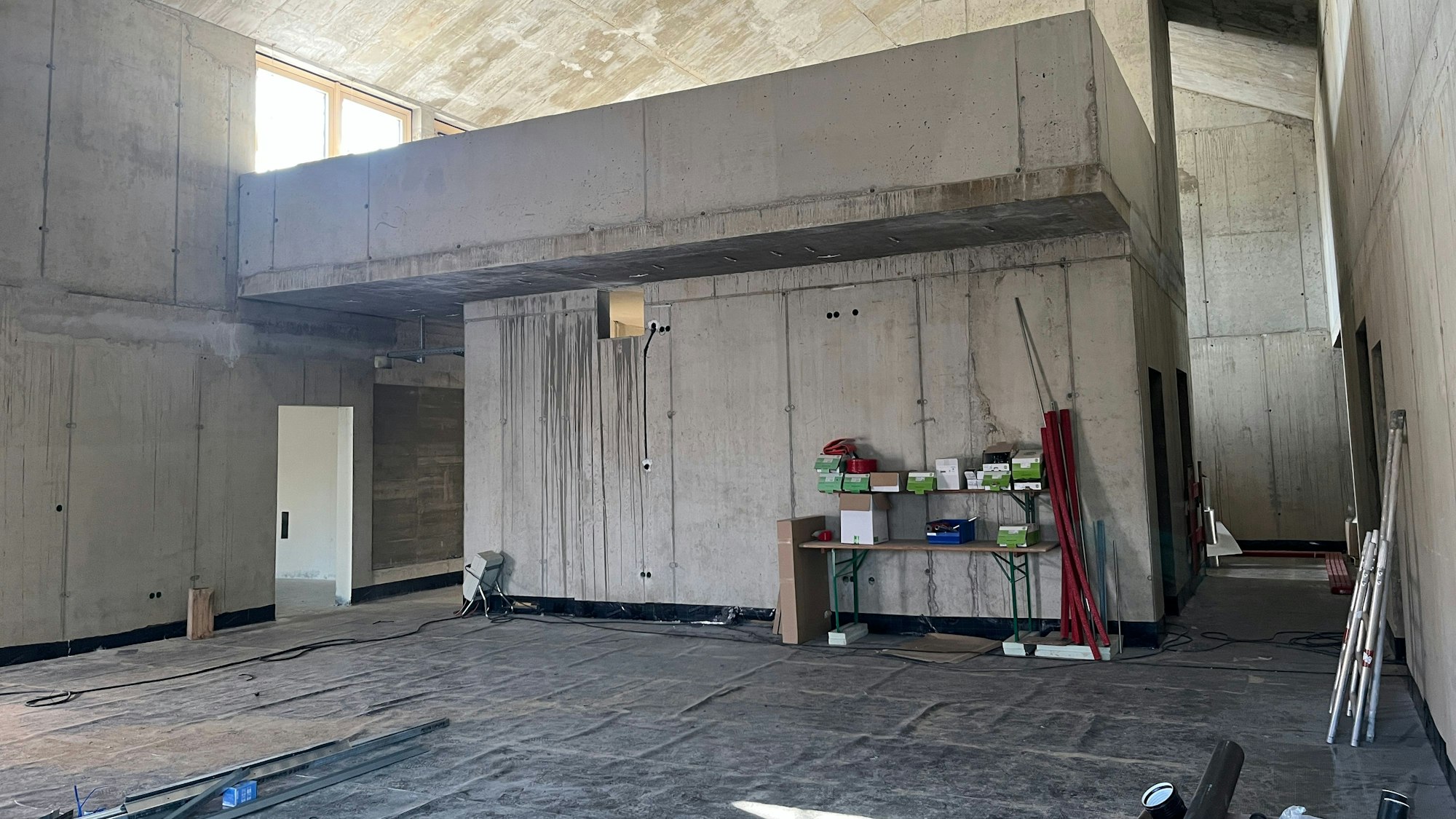 Auf der Empore im Ausstellungsraum wird ein interaktives Stadtmodell aufgestellt.