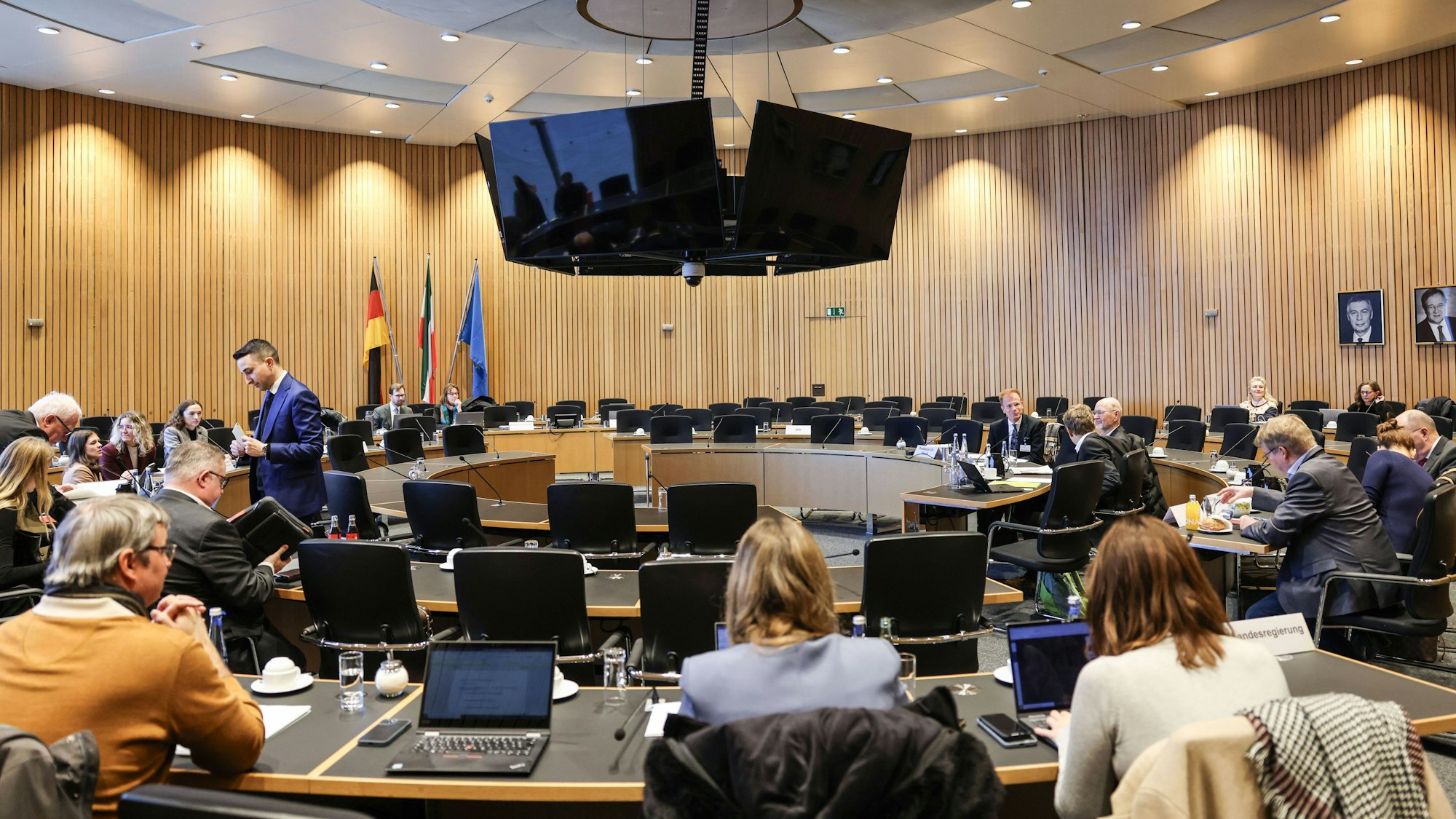 Der Parlamentarische Untersuchungsausschuss zum Anschlag in Solingen tag im Fraktionssaal der CDU.