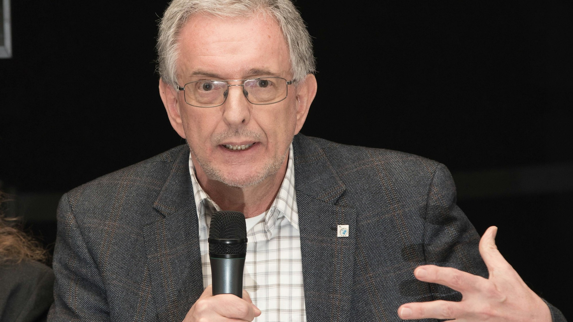 Asteroidenforscher Alan Harris, Berater des Deutschen Zentrums für Luft und Raumfahrt (DLR)