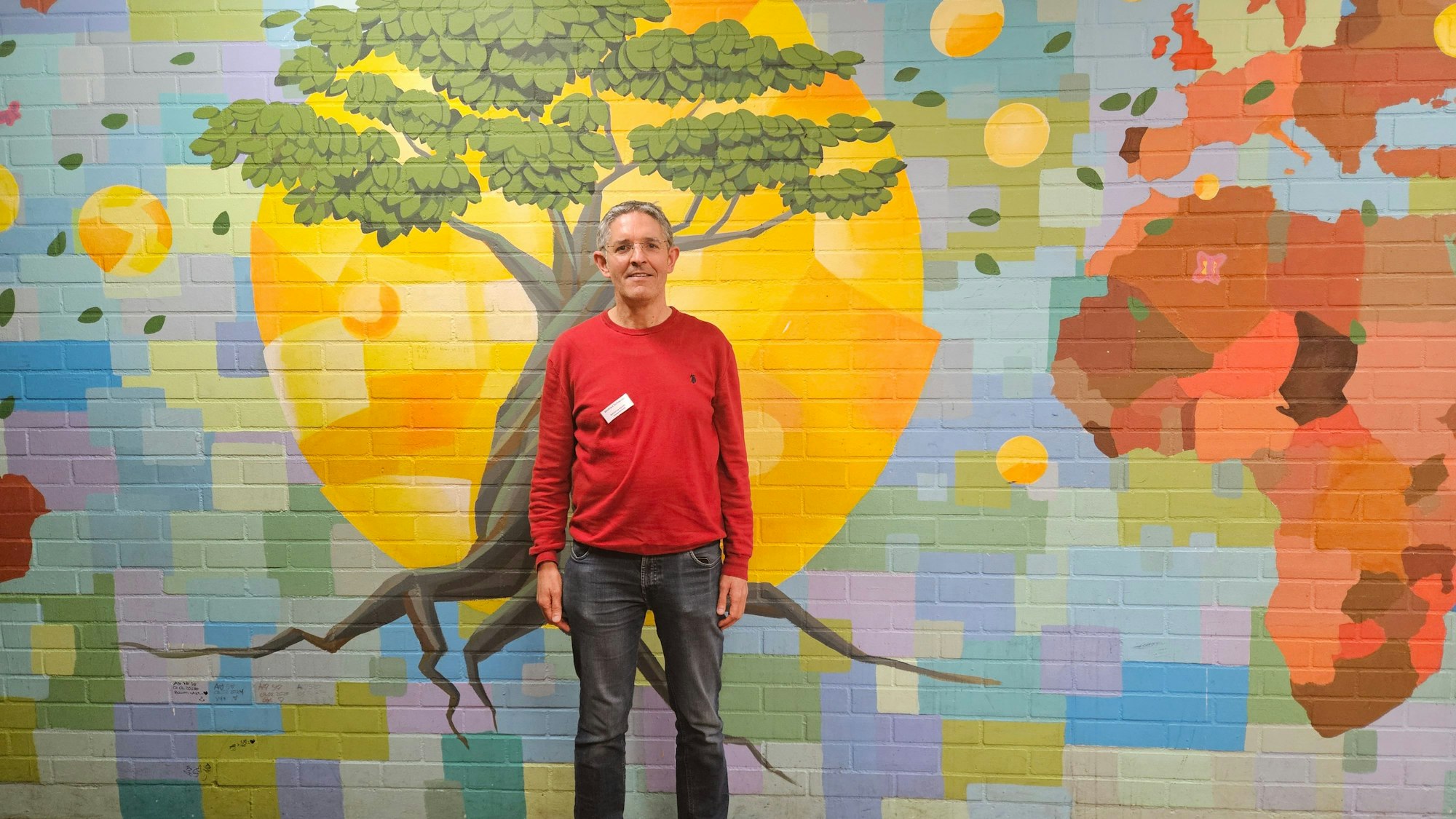 Winfried Schneider ist Leiter der Oberstufe in der Katharina-Henoth-Gesamtschule