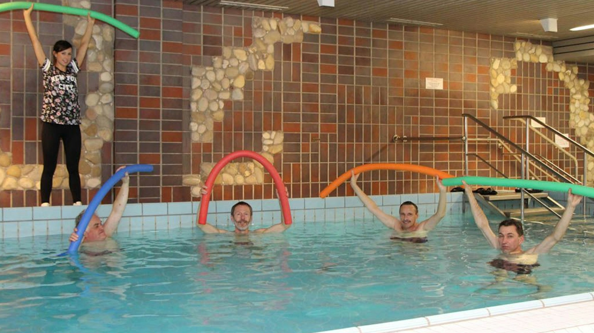 Wassergymnastik gehört zu den regelmäßigen Angeboten der Selbsthilfegruppe