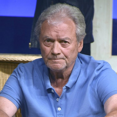 Hans-Jürgen Bäumler schaut ernst.