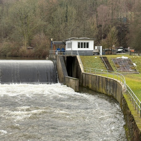 Das Foto zeigt die Stauanlage in Engelskirchen-Osberghausen.