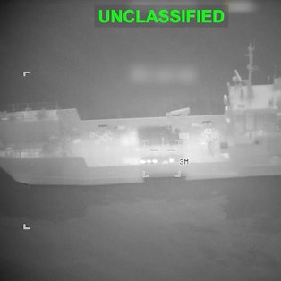 Ein Video des U.S. Central Command soll die Angriffe auf Schiffe in der Straße von Hormus zeigen.