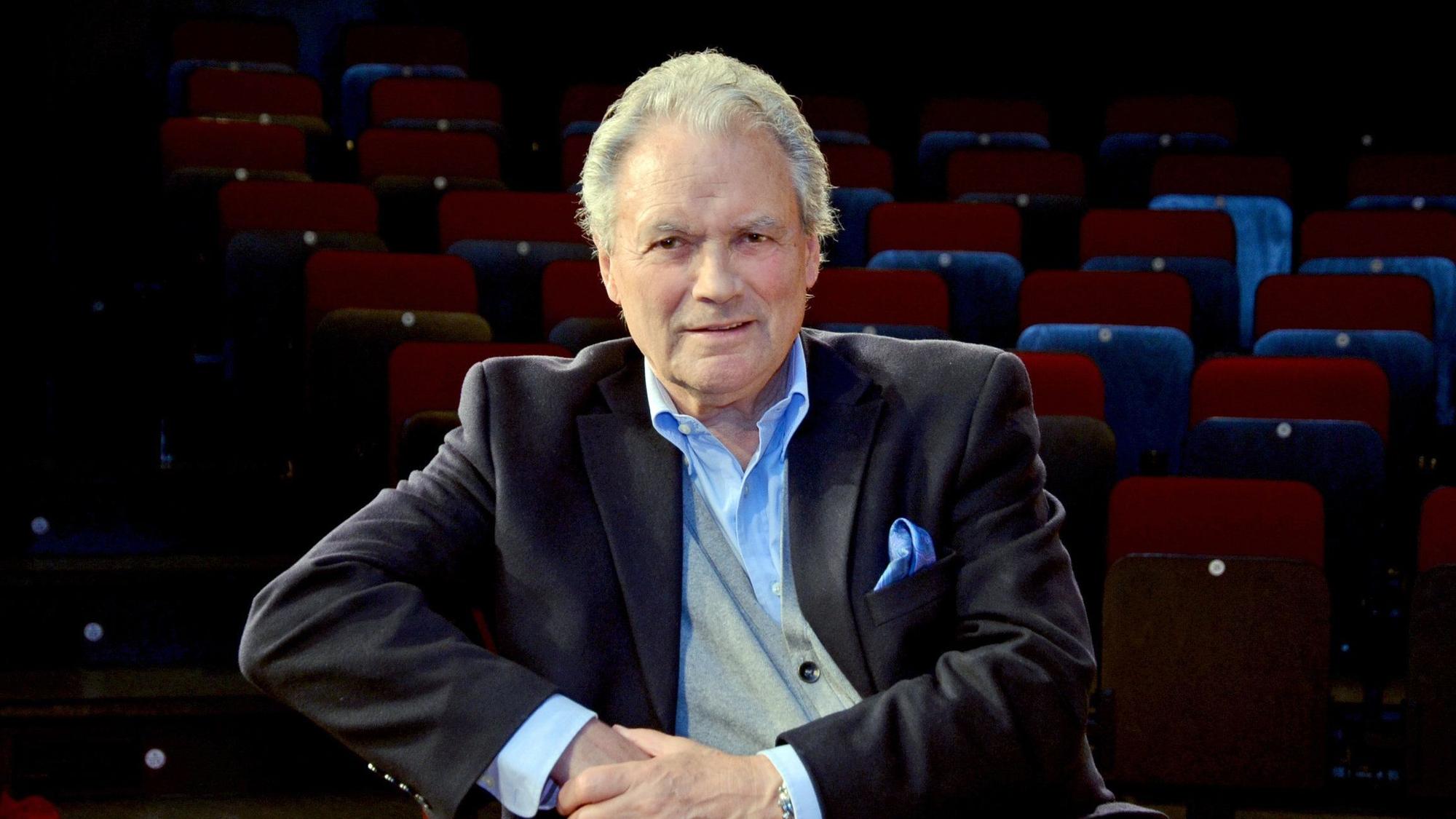 Hans-Jürgen Bäumler bei einem Pressetermin.