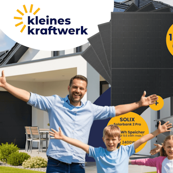 Der Kleines Kraftwerk Deal vor einer Familie und Haus.