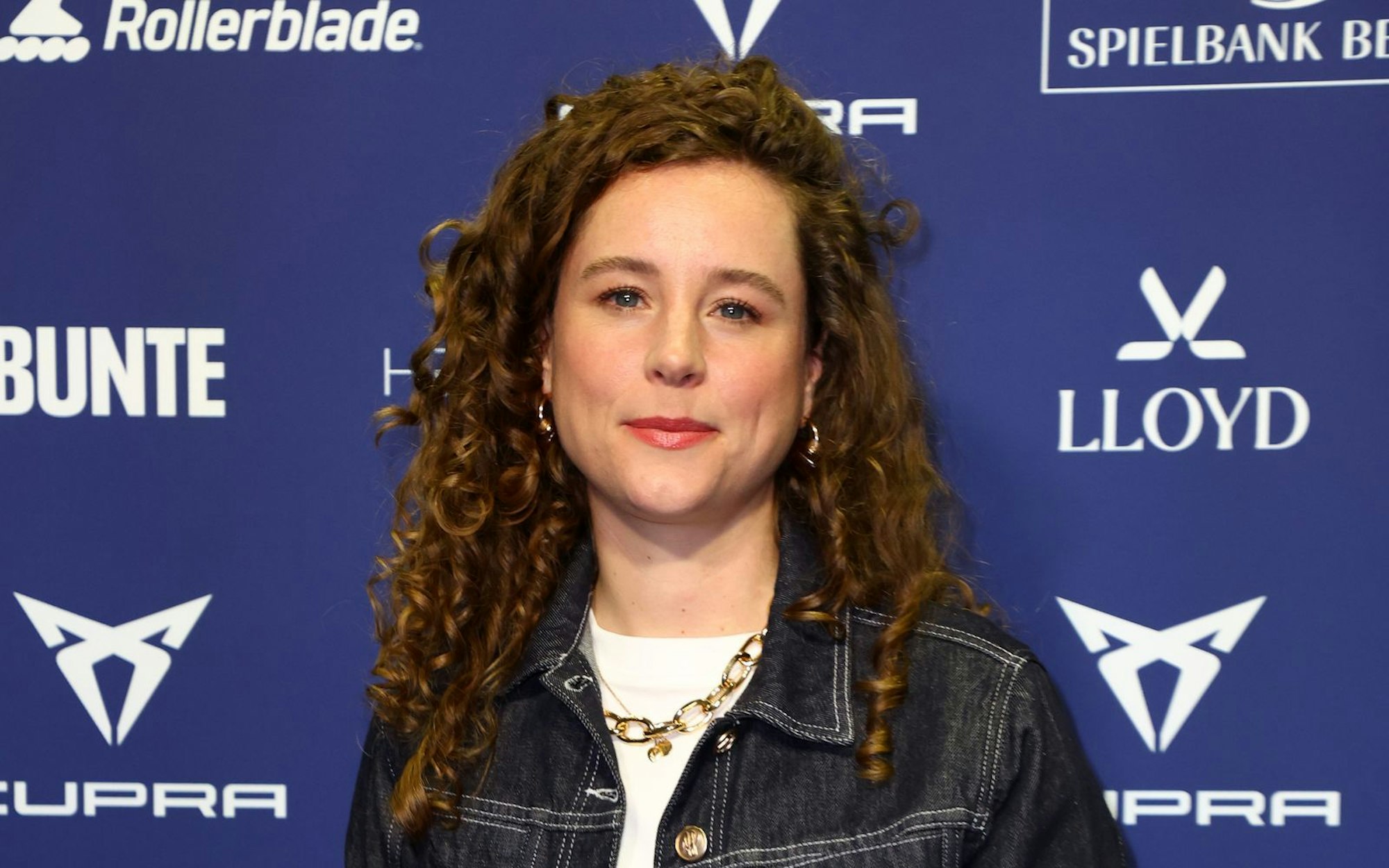 „Reiterhof Wildenstein“-Star Klara Deutschmann schlüpft ab Donnerstag, 12. März, in die Rolle der mit ADHS lebenden Rettungssanitäterin Elli Kempfer. (Bild: 2025 Getty Images/Ben Kriemann)