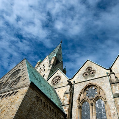 Der Paderborner Dom im gotischen Baustil. (Symbolbild)