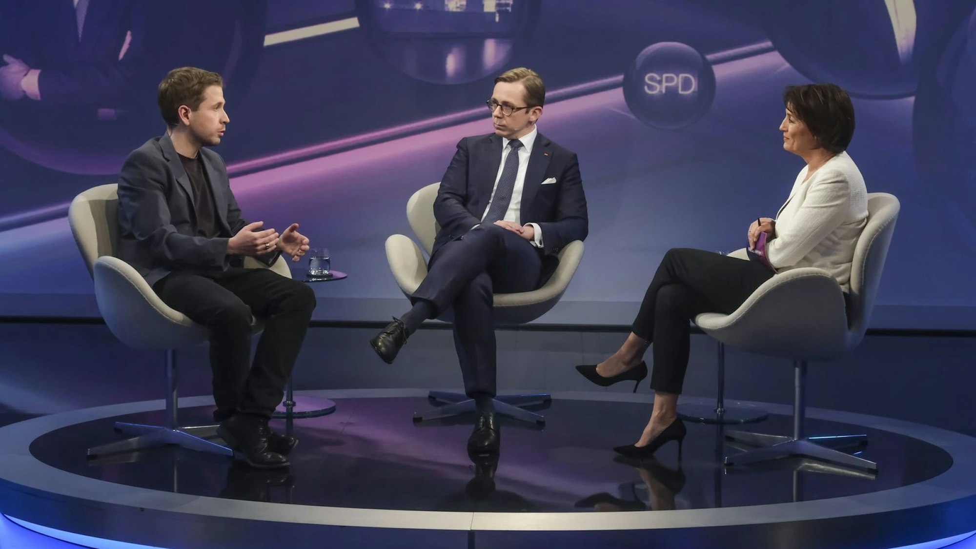 Kevin Kühnert (links) und Philipp Amthor diskutierten bei Sandra Maischberger. (Bild: WDR / Oliver Ziebe)