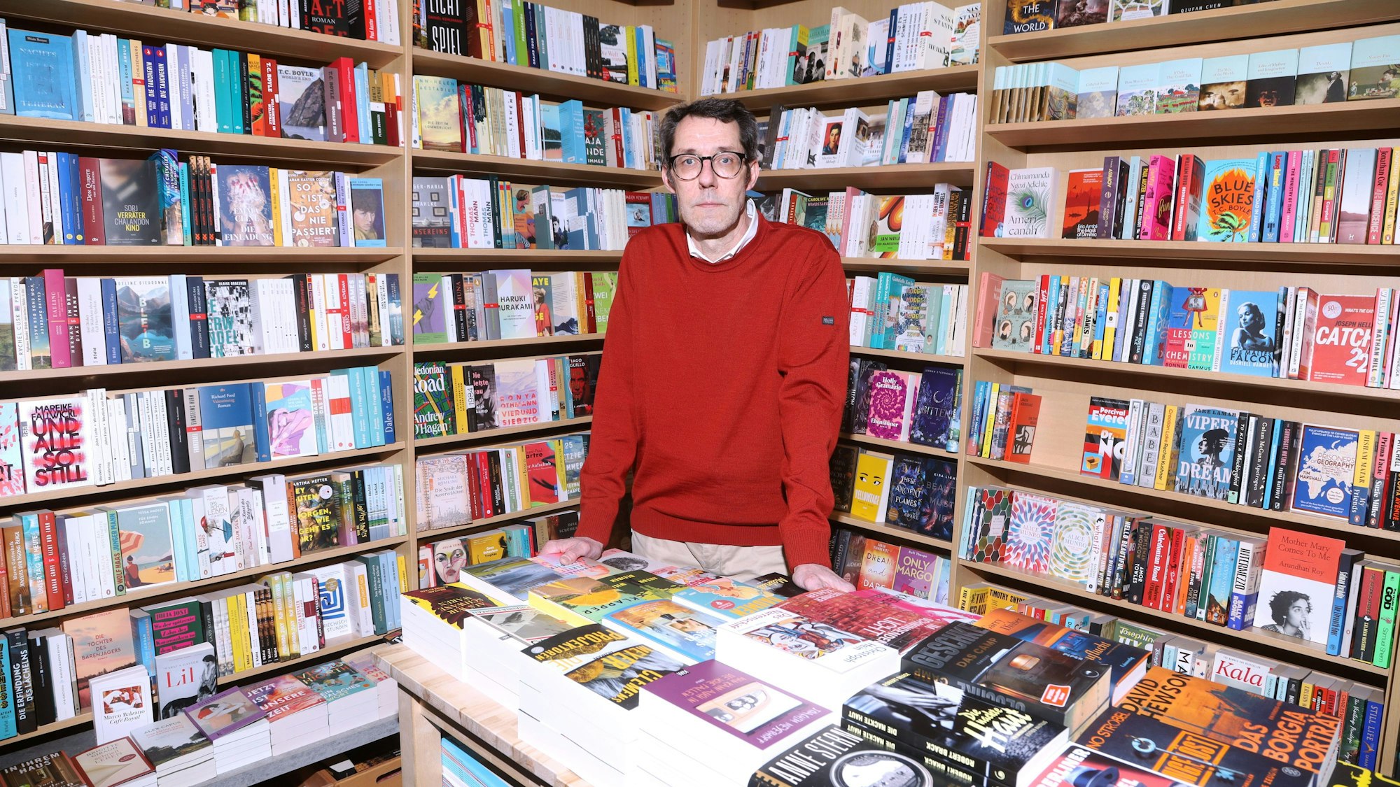 12.03.2026, Köln: Jens Bartsch von der Buchhandlung in der Goltsteinstraße in Bayenthal.