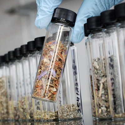 Eine mit Drogen versetzte „Kräutermischung“ („Spice“) ist derzeit Gegenstand einer Verhandlung am Landgericht Köln.