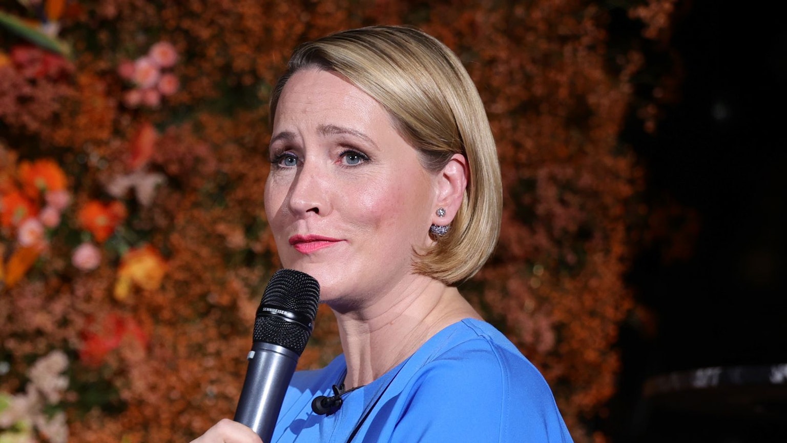 Als sie ihr erstes Buch veröffentlichte, bekam Judith Rakers verärgerte Zuschriften. (Bild: Getty Images / Andreas Rentz)