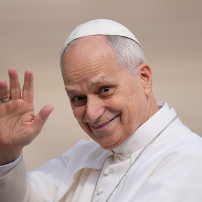 Papst Leo XIV. kommt zu seiner wöchentlichen Generalaudienz auf dem Petersplatz im Vatikan.