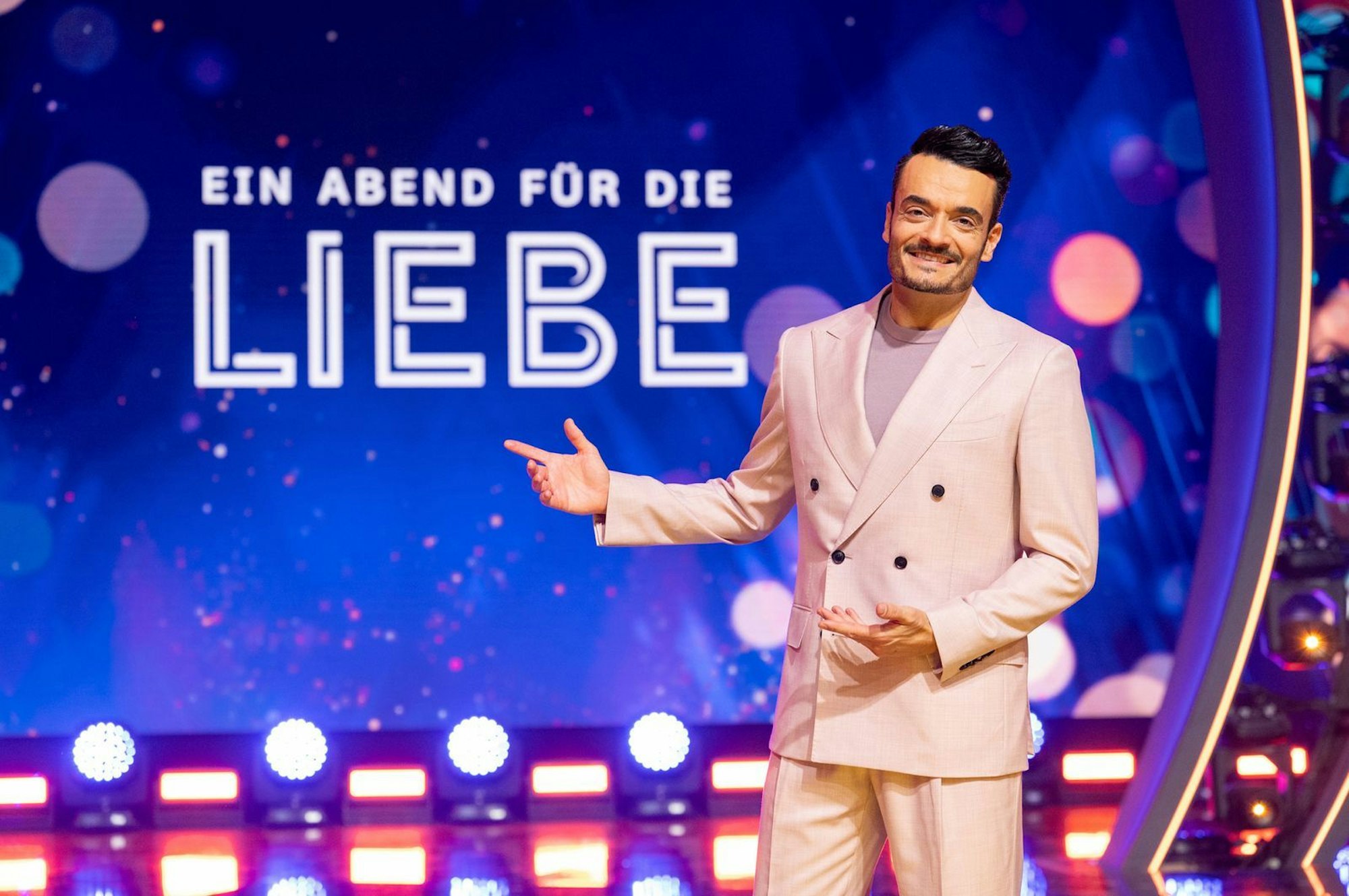 Giovanni Zarrella feierte mit vielen Stars und Tausenden von Fans in Offenburg einen „Abend für die Liebe“. (Bild: ZDF / Sascha Baumann)