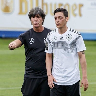 Joachim Löw und Mesut Özil