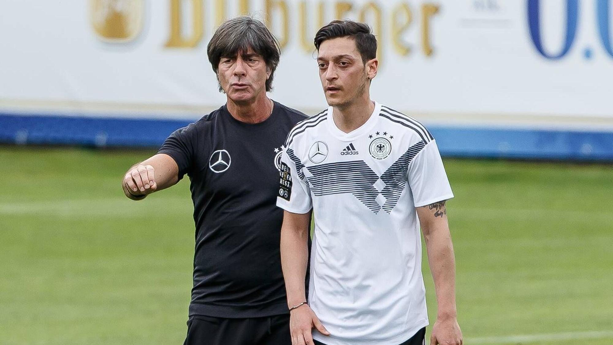 Joachim Löw und Mesut Özil