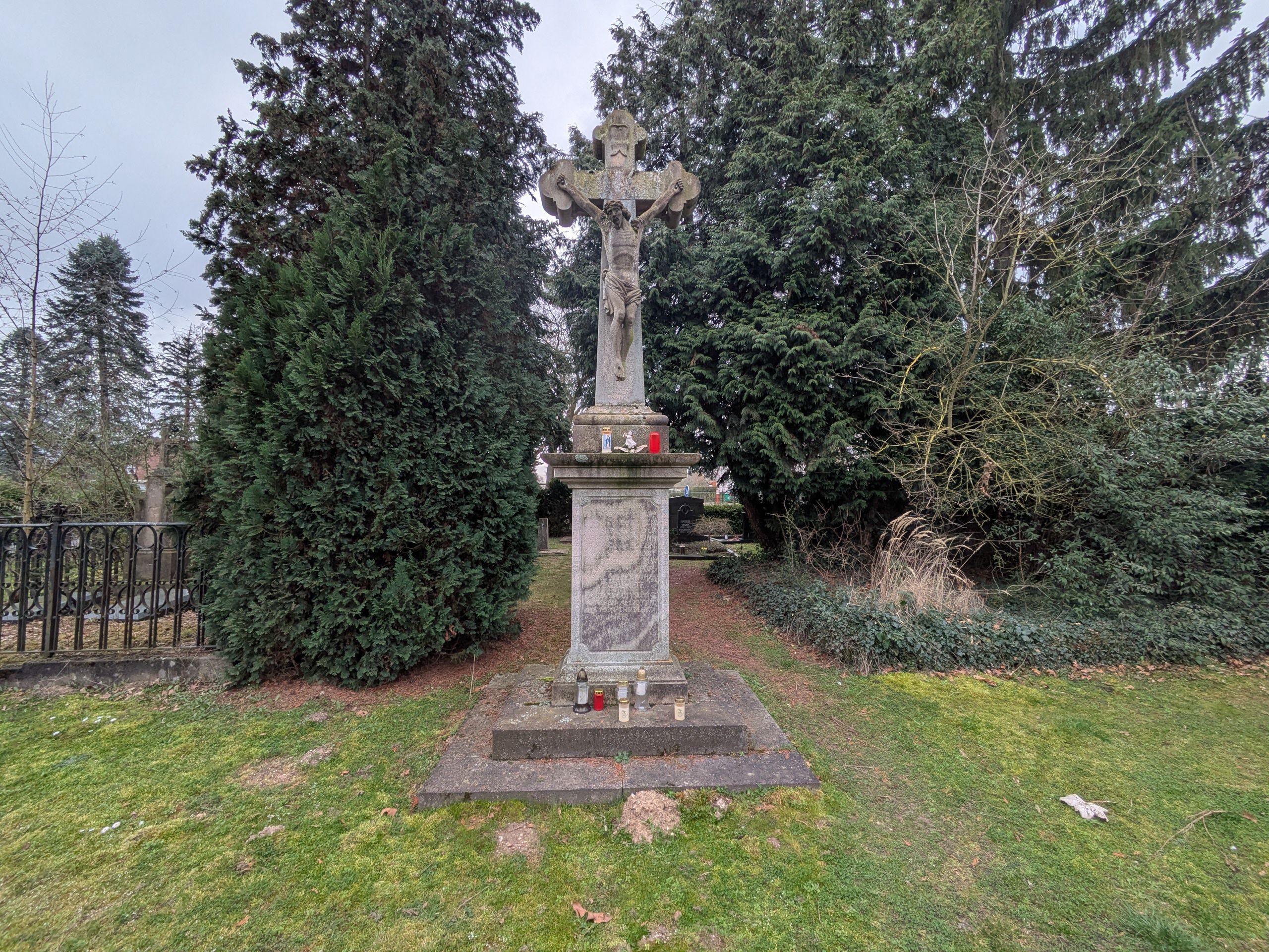 Das von Johann Peter Dorff gestiftete Hochkreuz