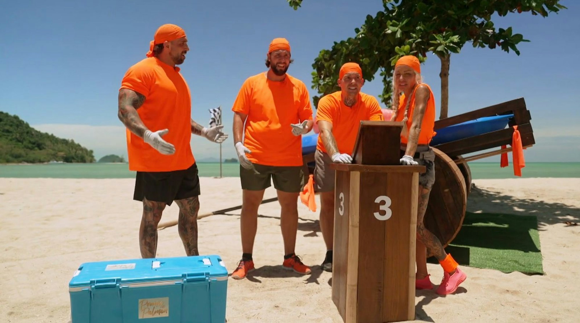 Köpfchen, Kraft und Kondition sind gefragt. Und Erics Team mit Kevin, Maurice Dziwak und Gina-Lisa setzt sich durch. Als Sieger können sie für den Exit nicht nominiert werden. (Bild: Joyn)