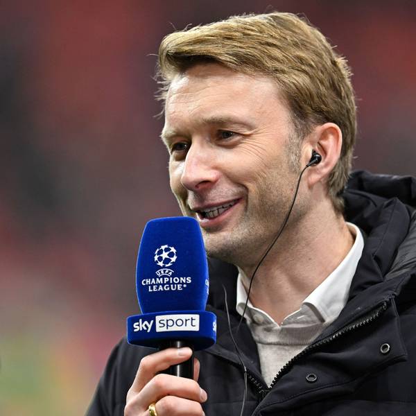 11.03.2026, Nordrhein-Westfalen, Leverkusen: Fußball, Männer: Champions League, Bayer Leverkusen - FC Arsenal, K.o.-Runde, Achtelfinale, Hinspiele, BayArena, Simon Rolfes, Geschäftsführer Sport Bayer Leverkusen, spricht beim Interview vor dem Spiel. Foto: Anke Waelischmiller/dpa +++ dpa-Bildfunk +++