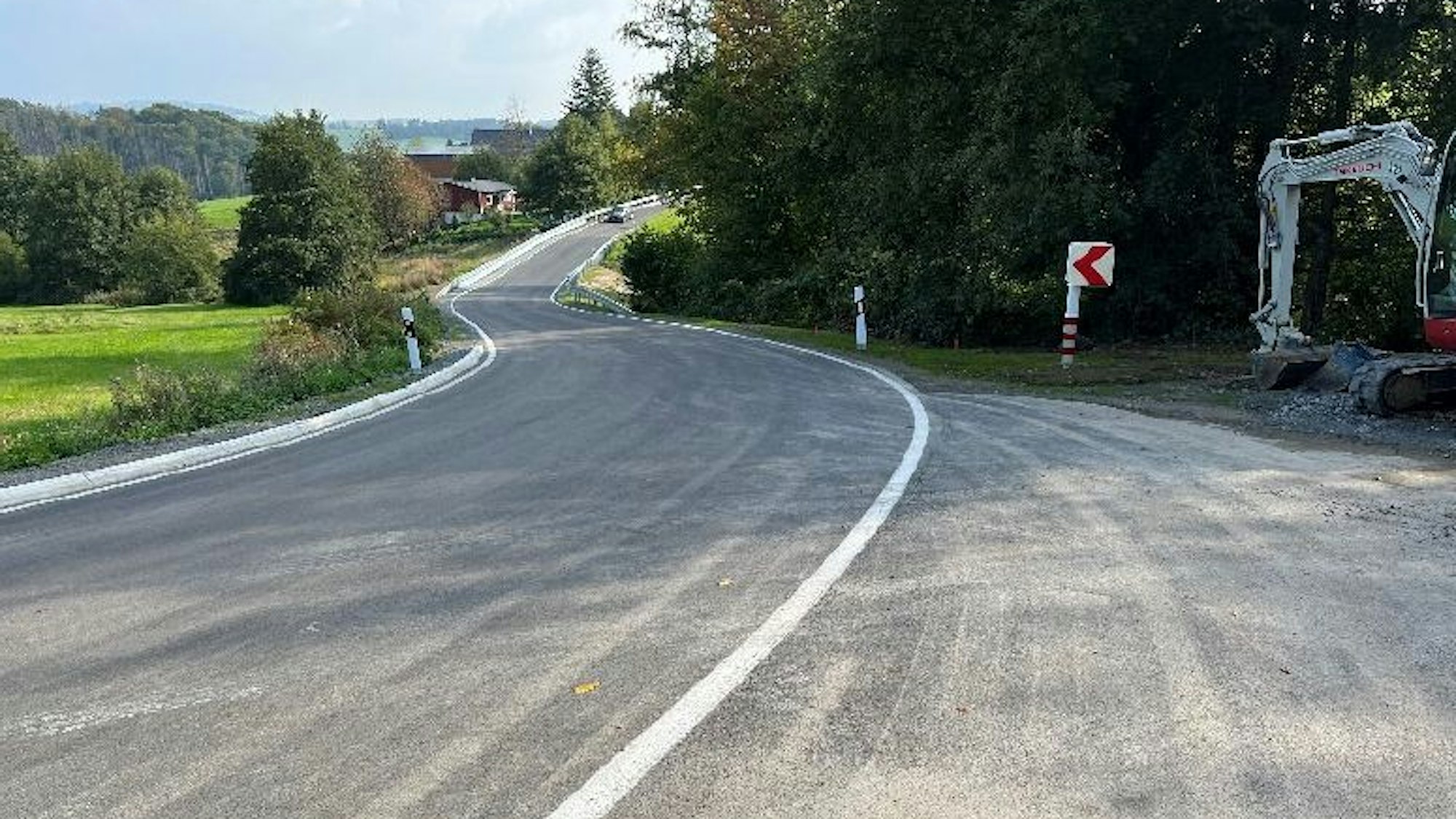 Die K37 zwischen Vilkerath und Hohkeppel ist frisch saniert.