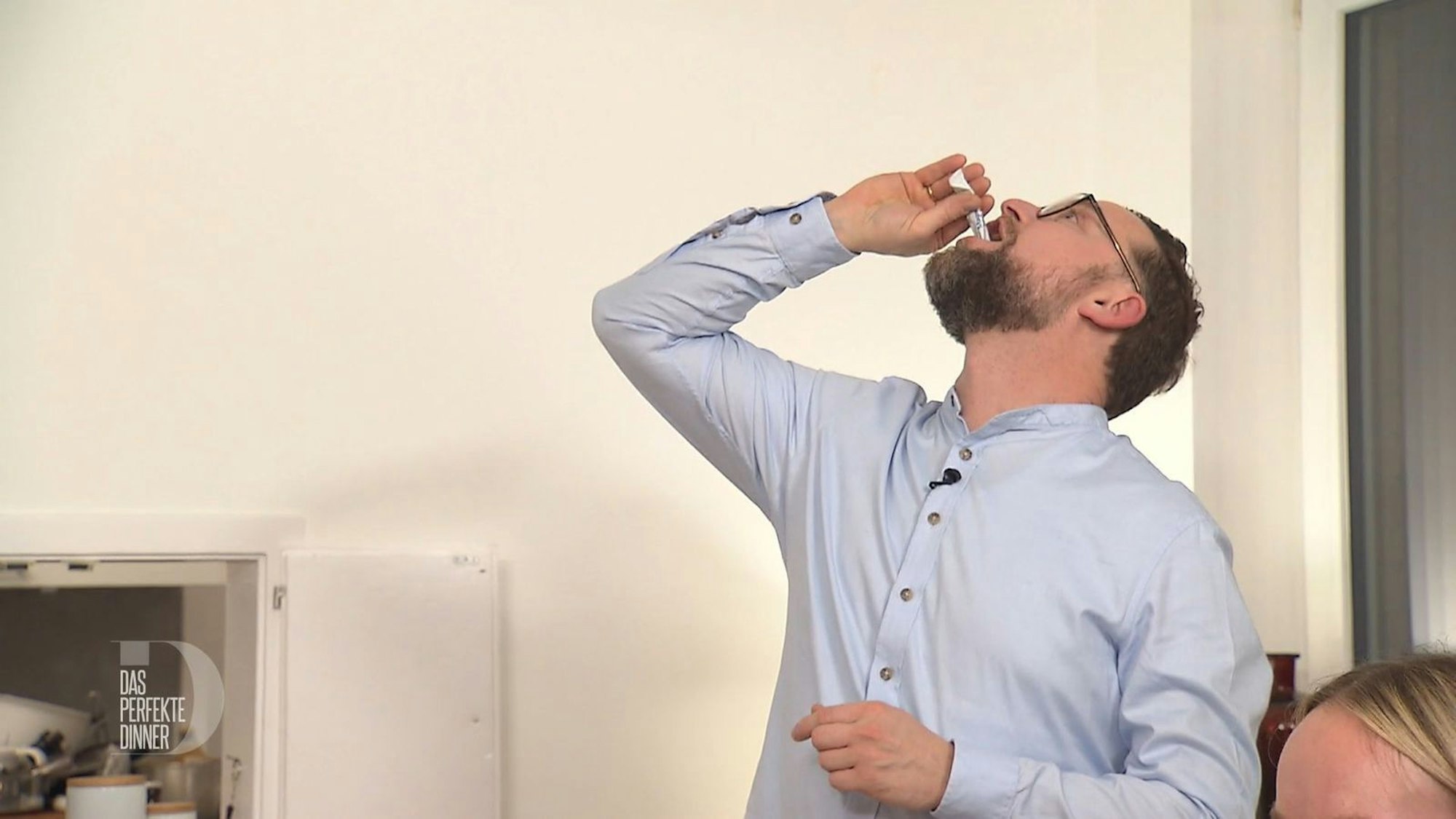 Zum Glück hat Alina Magnesium im Haus.
(Bild: RTL)